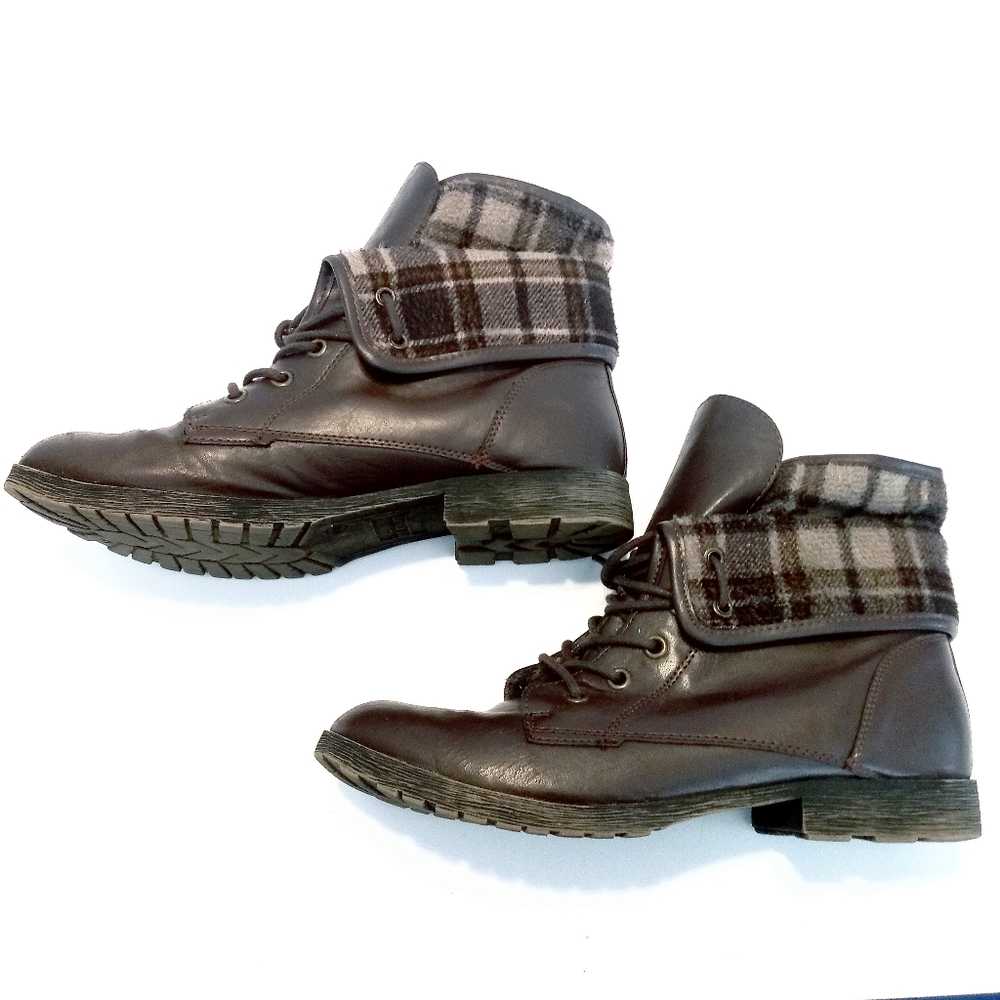 Brown combat boots with plaid ankle design sz 8.5